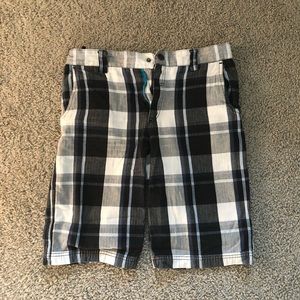 ✨FLASH SALE✨ Shaun White Plaid Shorts Black/White